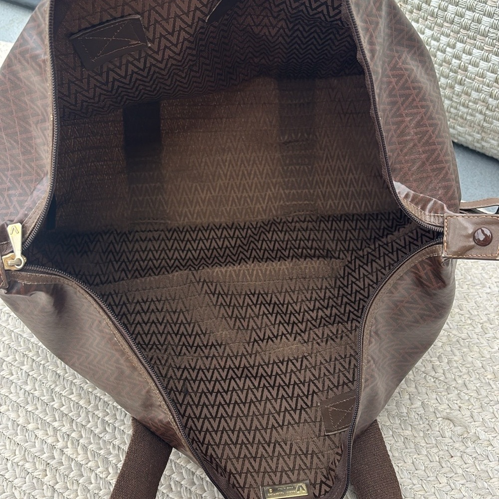 Mario Valentino Weekender Tote Bag with Baby! - Picture 12 of 14